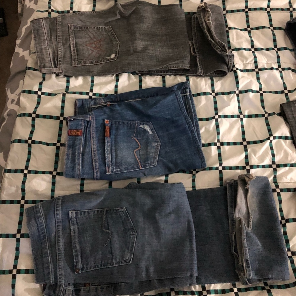 Size 28 . 7 for all man kind women’s jeans